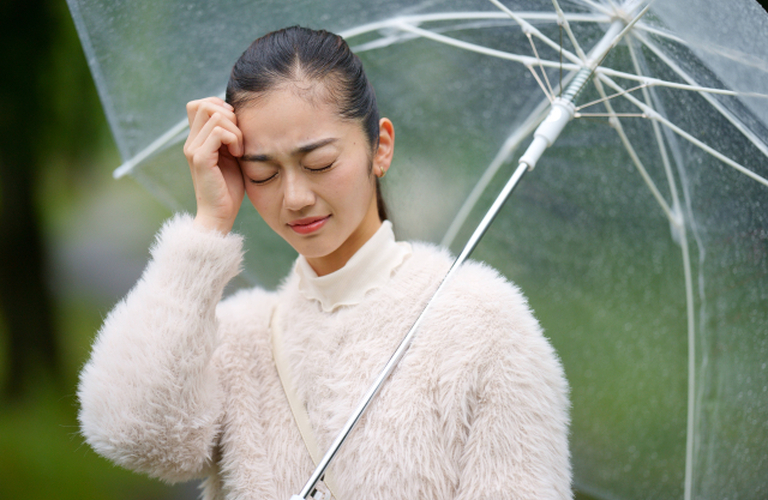 雨の日になると頭痛・だるさが出る方へ｜福山市の整体なら整体院碧Ao
